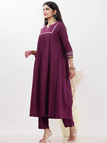 Parv Neha Set Of Kurta Pants Kota Dupatta