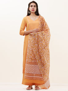 Roz Natasha Set Of Kurta Pants Kota Dupatta