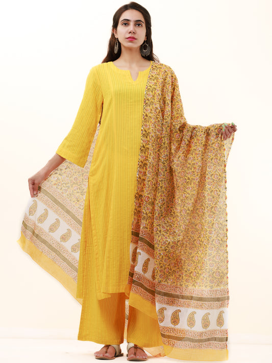 Roz Kavita Set Of Kurta Pants Kota Dupatta