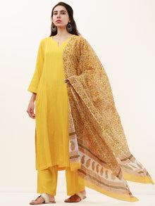 Roz Kavita Set Of Kurta Pants Kota Dupatta