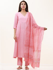 Roz Jina Set Of Kurta Pants Kota Dupatta