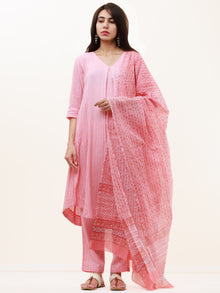 Roz Sonam Set Of Kurta Pants Kota Dupatta