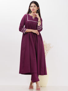 Parv Neha Set Of Kurta Pants Kota Dupatta