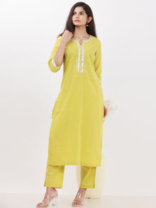 Parv Resha Set Of Kurta Pants Kota Dupatta