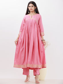 Parv Sunaina Set Of Kurta Pants Kota Dupatta