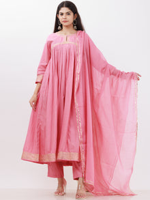 Parv Sunaina Set Of Kurta Pants Kota Dupatta