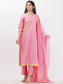 Parv Tamanna Set Of Kurta Pants Kota Dupatta