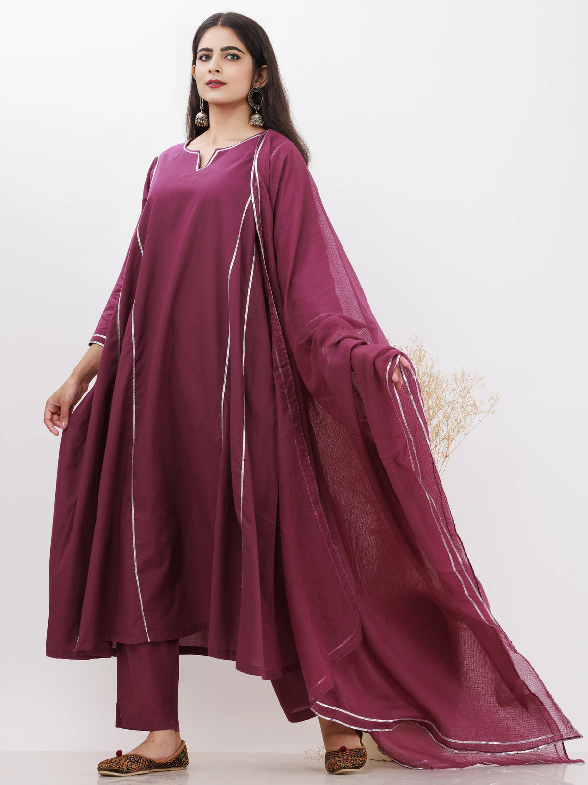 Parv Rukshar Set Of Kurta Pants Kota Dupatta