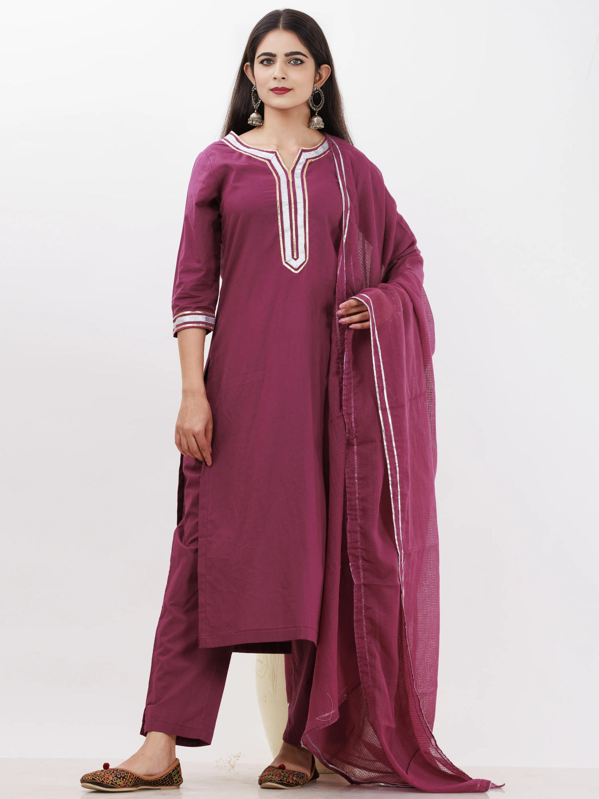 Parv Sheena Set Of Kurta Pants Kota Dupatta