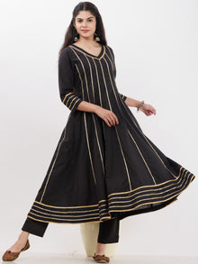 Parv Kyanat Set Of Kurta Pants Kota Dupatta