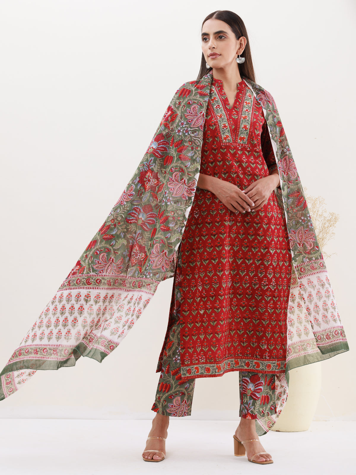 Utsav Megha Set Of Kurta Pants Dupatta