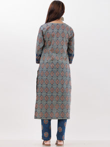 Ajrakh Nazma Set Of Kurta Pants Dupatta