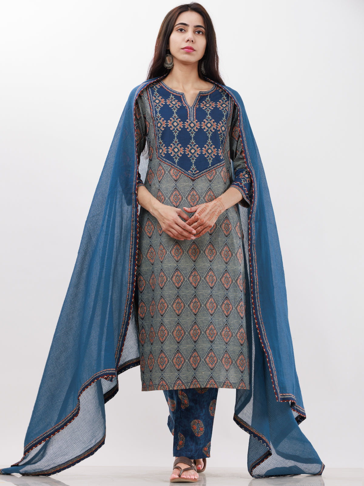 Ajrakh Nazma Set Of Kurta Pants Dupatta