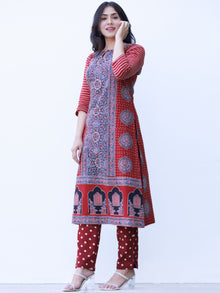 Ajrakh Nazmil Set Of Kurta Pants Dupatta