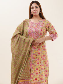 Umang Parineeta Set Of Kurta Pants Dupatta