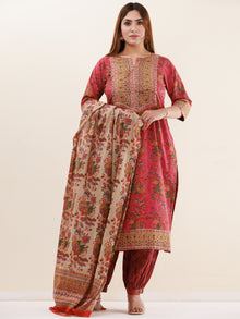 Umang Reena Set Of Kurta Pants Dupatta