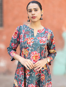 Roz Mira Kali Kurta