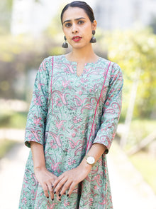 Roz Meher Kali Kurta