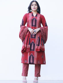 Ajrakh Zubeda Set Of Kurta Pants Dupatta