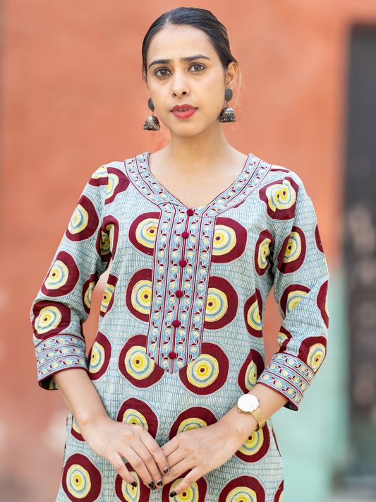 Roz Sana Ajrakh Straight Kurta