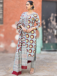 Roz Sana Set Of Ajrakh Kurta Pants Dupatta