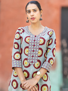 Roz Sana Ajrakh Straight Kurta