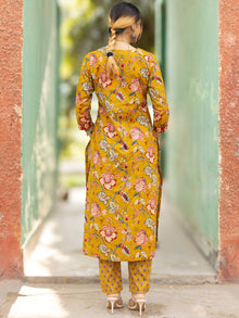 Roz Isha Straight Kurta