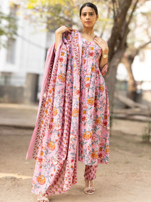 Roz Niti Set Of A Line Kurta Pants Dupatta