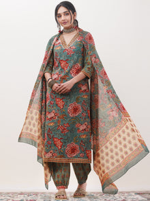 Gazal Farhat Dupatta