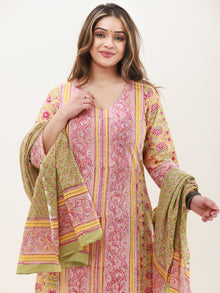 Gazal Rekha Set Of Kurta Pants Dupatta