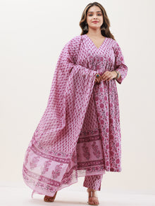 Gazal Mannat Set Of Anarkali Pants Dupatta