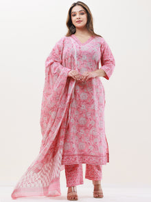 Gazal Nyra Set Of Kurta Pants Dupatta