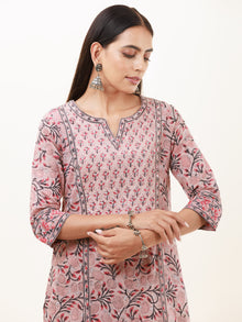 Umang Tabasum Straight Kurta