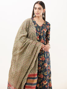 Umang Fida Set Of Kurta Pants Dupatta