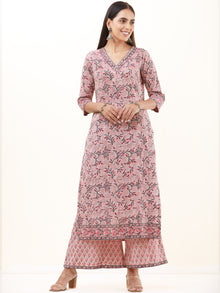 Umang Raiman Set Of Kurta Pants Dupatta