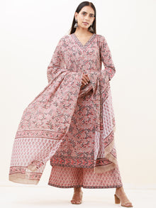 Umang Raiman Set Of Kurta Pants Dupatta