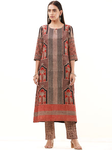 Ajrakh Sonia Set Of Kurta Pants Dupatta