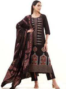 Ajrakh Jhalak Set Of Kurta Pants Dupatta