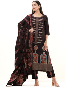 Ajrakh Jhalak Set Of Kurta Pants Dupatta