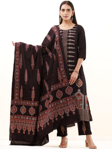 Ajrakh Jhalak Set Of Kurta Pants Dupatta