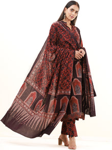 Ajrakh Nupur Set Of Kurta Pants Dupatta