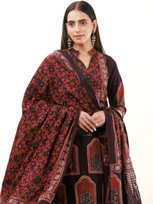 Ajrakh Nupur Set Of Kurta Pants Dupatta