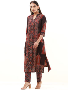 Ajrakh Diya Set Of Kurta Pants Dupatta