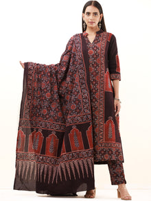 Ajrakh Diya Set Of Kurta Pants Dupatta