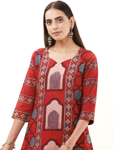 Ajrakh Prerna Set Of Kurta Pants Dupatta