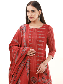 Ajrakh Richa Set Of Kurta Pants Dupatta