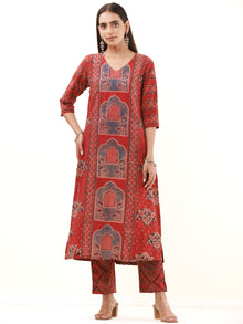 Ajrakh Fiza Set Of Kurta Pants Dupatta