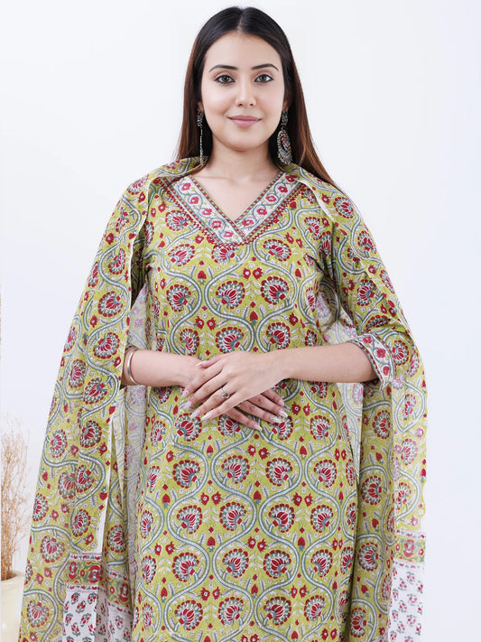 Roz Nia Set Of Kurta Pants Dupatta