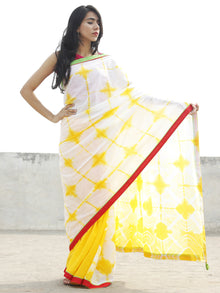 Yellow White Hand Shibori Dyed Saree With Red Green Border & Tassels - S031702560