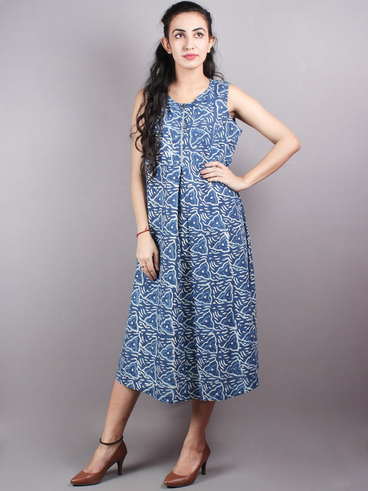 Indigo Hand Block Printed Zip And Flared Sleeveless Cotton Dress - D0277005